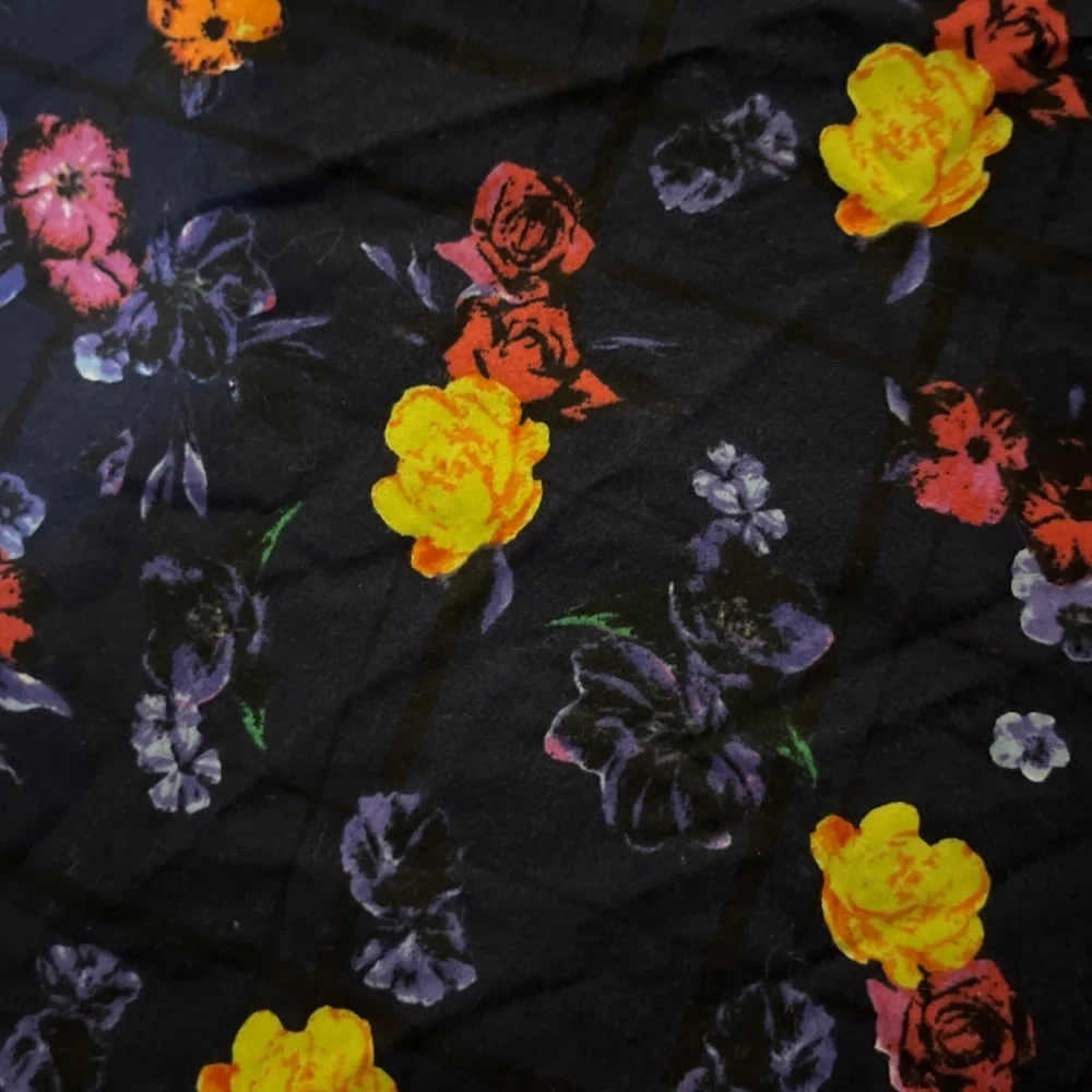 Aritzia Babaton floral 3/4 blouse size S - Picture 3 of 3